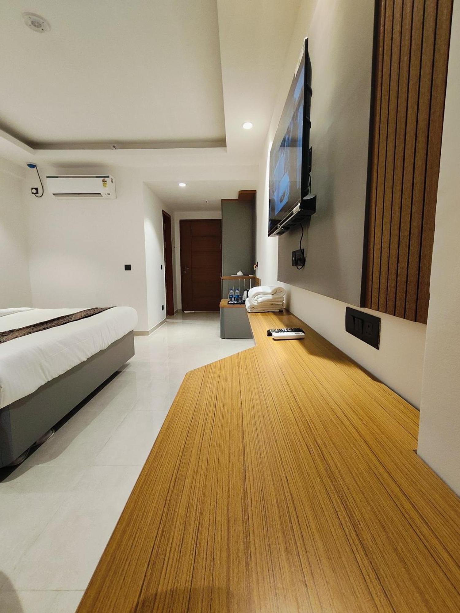 Hotel Maple Tree - Near Ekana Cricket Stadium - 勒克瑙 外观 照片