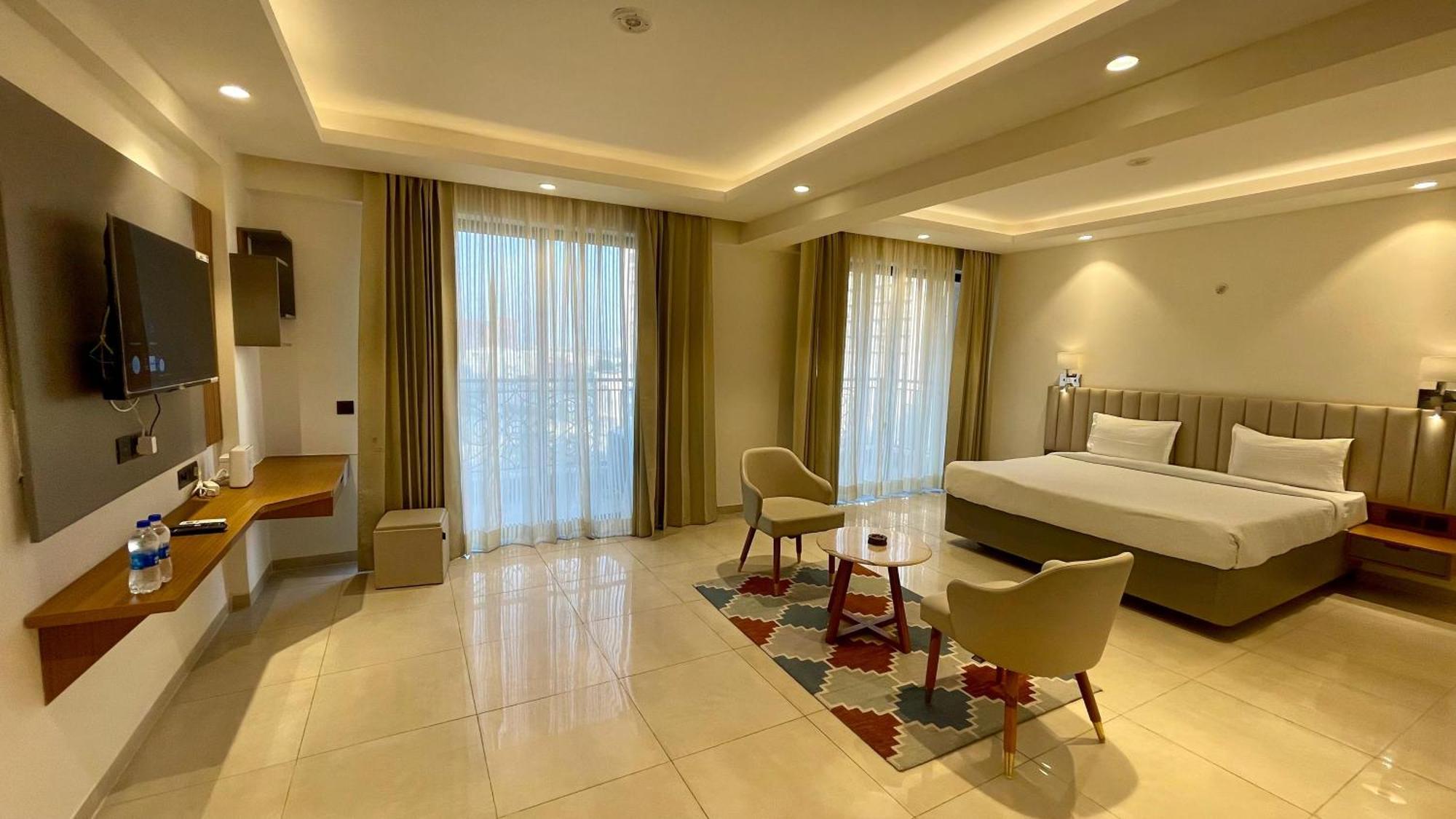 Hotel Maple Tree - Near Ekana Cricket Stadium - 勒克瑙 外观 照片